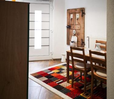 Muerzzuschlag Apartment | Millenium Inn Ferienwohnung