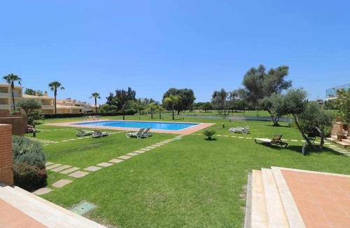 Vilamoura Apartment | Millennium golf by FHR piscina & parking