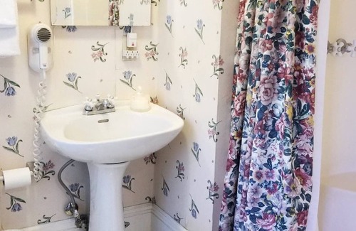 Quincy Bed & Breakfast | Millhouse Inn