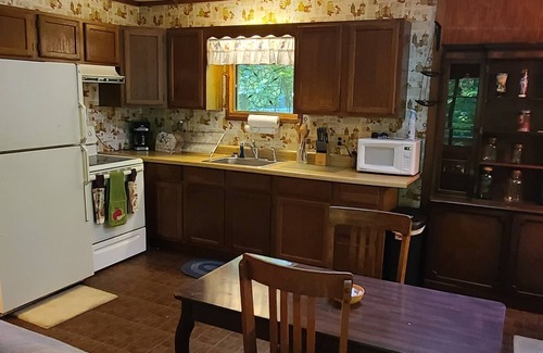 Bellmore Cabin | Millstone Hideaway