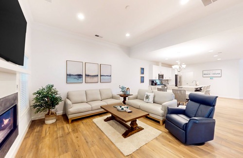 Frankford House | Millville by the Sea townhome with pool, tennis, clubhouse, & patio