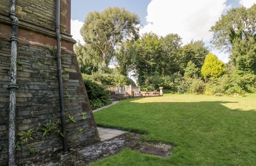 Newton in Furness Cottage | Millwood Manor
