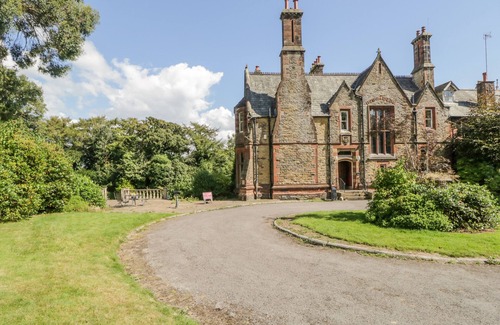 Newton in Furness Cottage | Millwood Manor