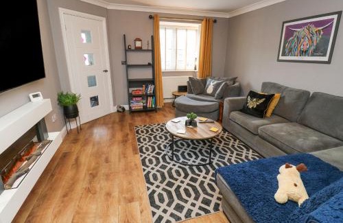Padfield House | Milo's Lodge