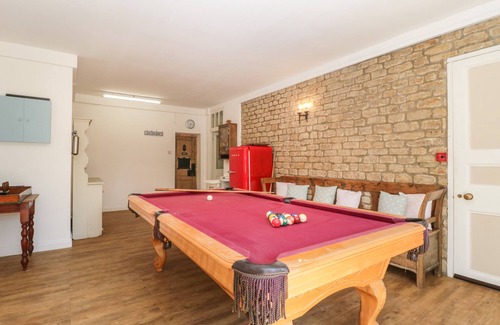 Gillingham House | Milton Manor