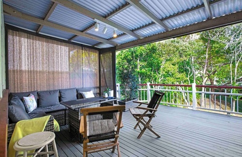 Milton House | Milton Top Floor 4Bd- 300m to Suncorp Stadium