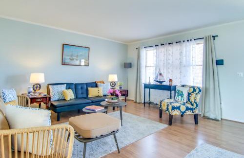 Milton House | Milton Townhouse about 9 Mi to Delaware Bay!