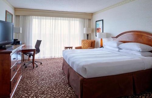 Waukesha Hotel | Milwaukee Marriott West