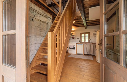 Metlika Ski Chalet | Mimi Cottage near Kolpa River, Gradac, Slovenia
