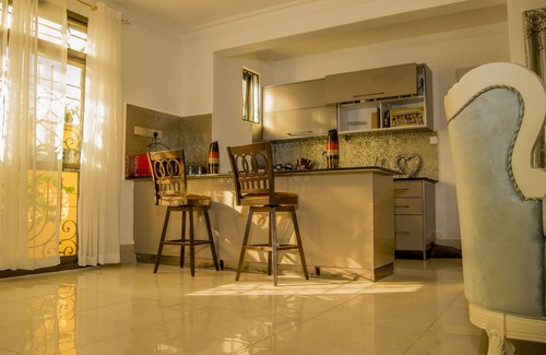 Mombasa House | Mina Shuffaa Vacation Homes (Two Bedroom)