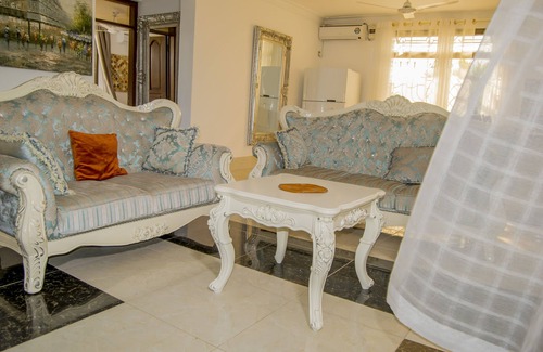 Mombasa House | Mina Shuffaa Vacation Homes (Two Bedroom)