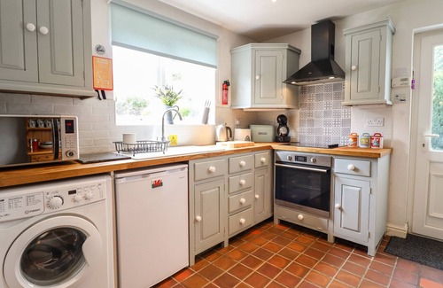 Llangynog Cottage | MINAFON, pet friendly, with open fire in Llangynog