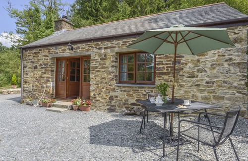 Saint Ann's Chapel Cottage | MINERS DRY, pet friendly, country holiday cottage in Gulworthy