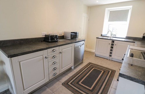 Trawsfynydd Cottage | MINFFORDD, family friendly, character holiday cottage in Trawsfynydd