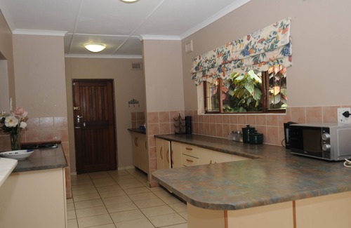Illovo Beach Villa | Mingling's Place Illovo Beach, Features