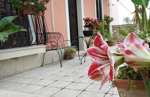 Avola House | MINI APARTMENT "IL GIGLIO" PENTHOUSE FLOOR 2nd FLOOR