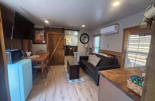 Payson House | Mini Cabin for Great Big Memories!