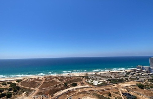 Bat Yam Apartment | Mini penthouse on the 32nd floor in Bat Yam