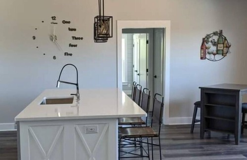 Spanish Fort Apartment | Mini Resort, garage apartment, spanish fort. Alabama