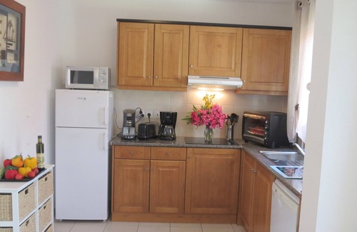 Prunete Villa | Mini Villa 3 * in Mediterranean style 100 m from the sea, heated pool