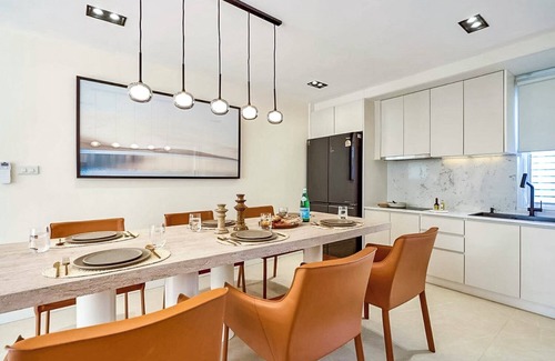 San Phak Wan Villa | Minimal Pool Villa in Quiet Area