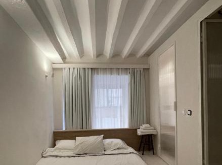 Alcantara Apartment | Minimalist Atelier Alcantara