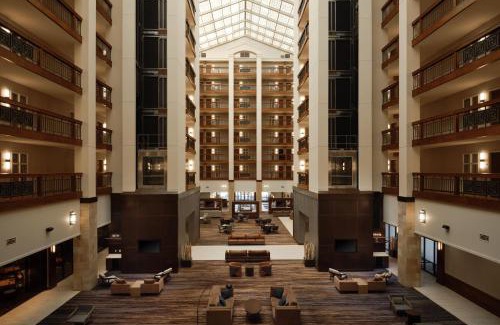 Brooklyn Park Hotel | Minneapolis Marriott Northwest