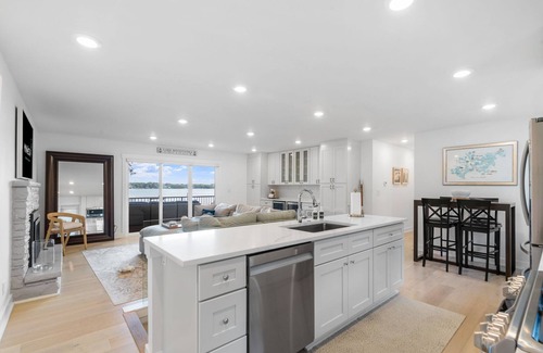 Spring Park House | MINNeSTAY* Blue Horizon | Luxury |