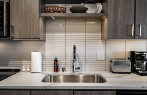 Warehouse District Apartment | MINNeSTAY* Sable 802 Alcove