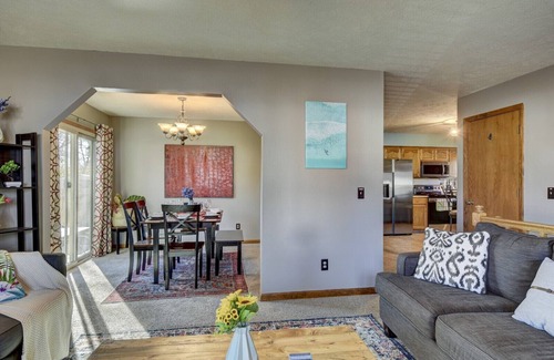 Council Bluffs House | Minutes away by foot to pedestrian bridge