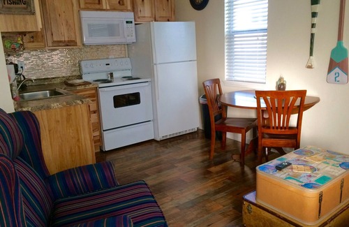Golconda House | Minutes From Shawnee National Forest in Golconda, IL