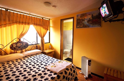 Pujili Hostel | Mirador Oro Verde Quilotoa