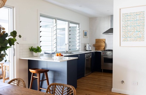 Narrawallee House | Miramar Coastal Cottage