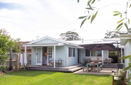 Narrawallee House | Miramar Coastal Cottage