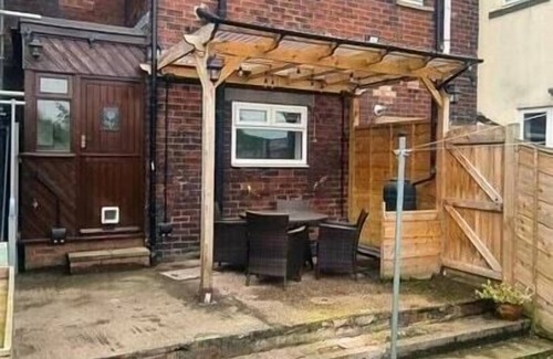 Robert Town House | Mirfield Retreat Cosy 2B in Peaceful Surroundings