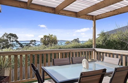 Blackmans Bay House | Mirramar House - Kingston