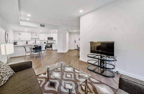 Mission Valley Apartment | Mission Beach 1 BR | In unit Washer Dryer | Pool