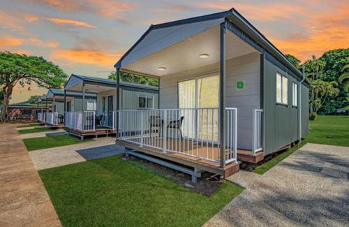 Mission Beach Resort | Mission Beach Hideaway Holiday Village