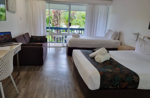 Mission Beach Hotel | Mission Beach Lodge