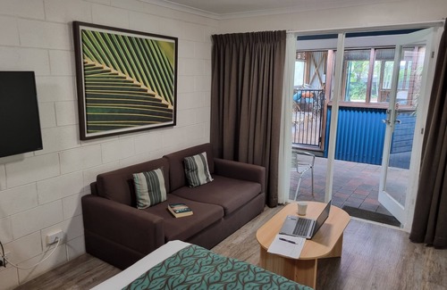 Mission Beach Hotel | Mission Beach Lodge