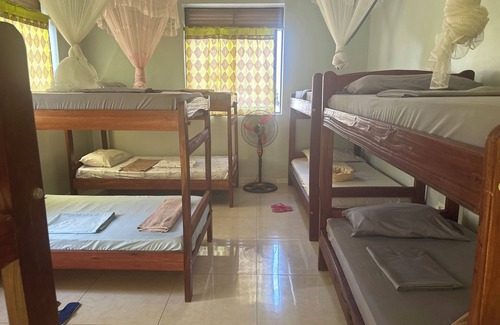 Mvara Bed & Breakfast | MISSIONS CAFE & GUESTHOUSE