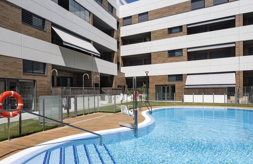 La Florida Apartment | Misterhost La Florida Pool & Private Terrace