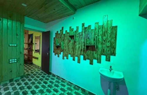 Vattakanal Cottage | Misty 7-Bedroom Hill Retreat in Kodaikanal–Perfect for groups & Artists