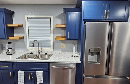 Blytheville House | "Misty Blue"-Newly Renovated home in Blytheville