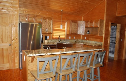 Purlear Cabin | Misty Mountain Retreat - Hot Tub/Pet Friendly/Wi-fi/Scenic Mountain Views