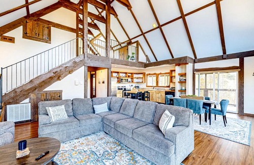 Nebo House | Mitchell Cabin