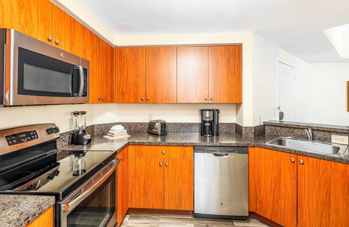 Weston Apartment | Mizner Place at Weston Town Center, Fort Lauderdale