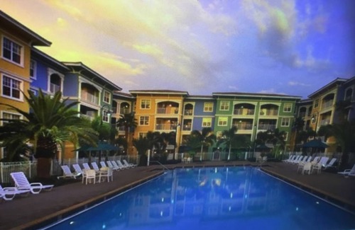 Weston House | Mizner Place Weston, Florida Gold Crown Resort