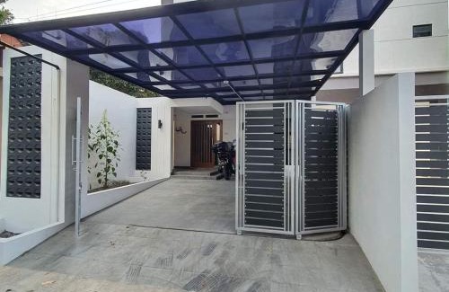 Ngemplak House | MJhuis Female Homestay