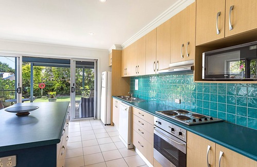 Lennox Head Apartment | Moana Retreat - Stone's throw to the ocean with easy access